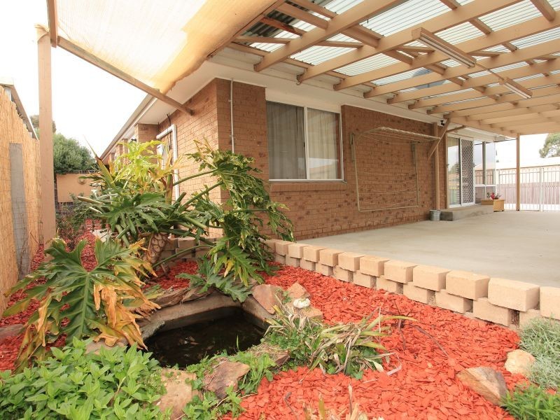 19 John Russell Circuit, Conder ACT 2906