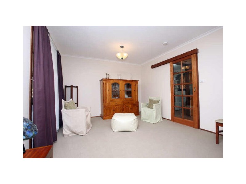 16 Max Henry Crescent, Macarthur ACT 2904