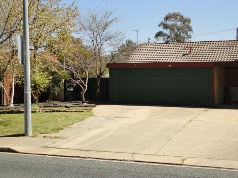25 Marconi Crescent, Kambah ACT 2902