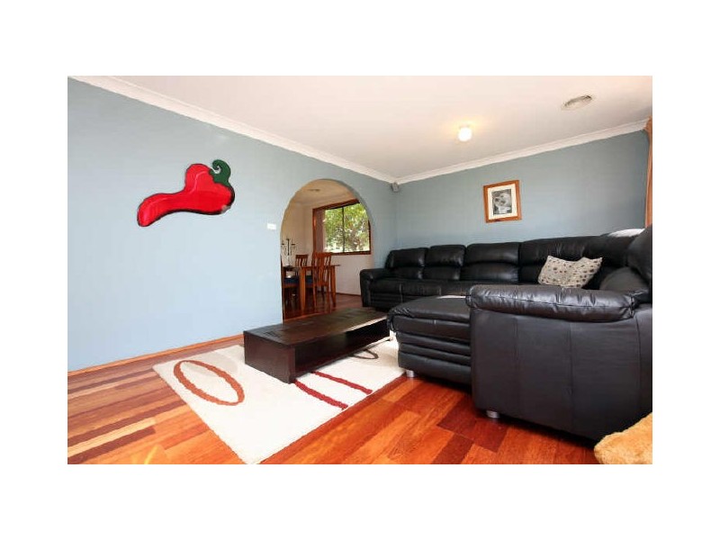 10 Heddon Place, Isabella Plains ACT 2905