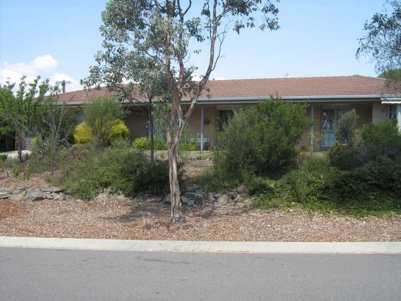 32 May Maxwell Crescent, Gilmore ACT 2905
