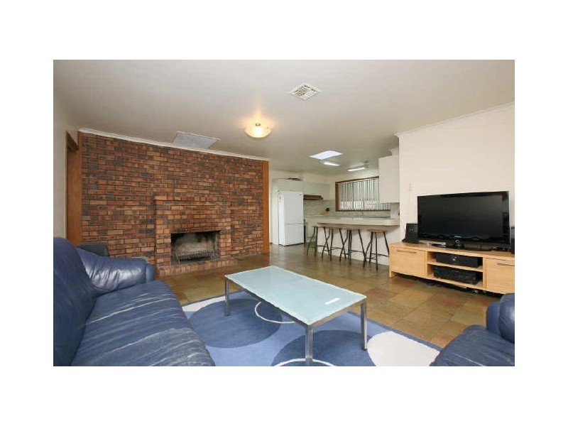 11 Free Place, Fadden ACT 2904