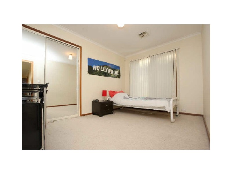 11 Free Place, Fadden ACT 2904