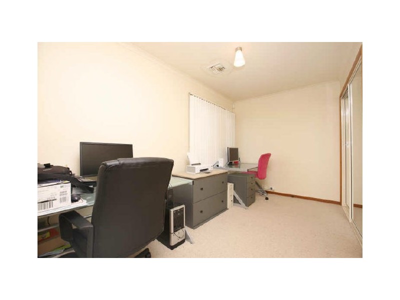 11 Free Place, Fadden ACT 2904