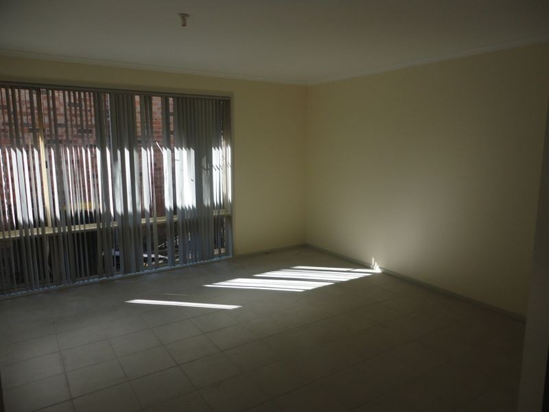 6 McGrowdie Place, Gordon ACT 2906
