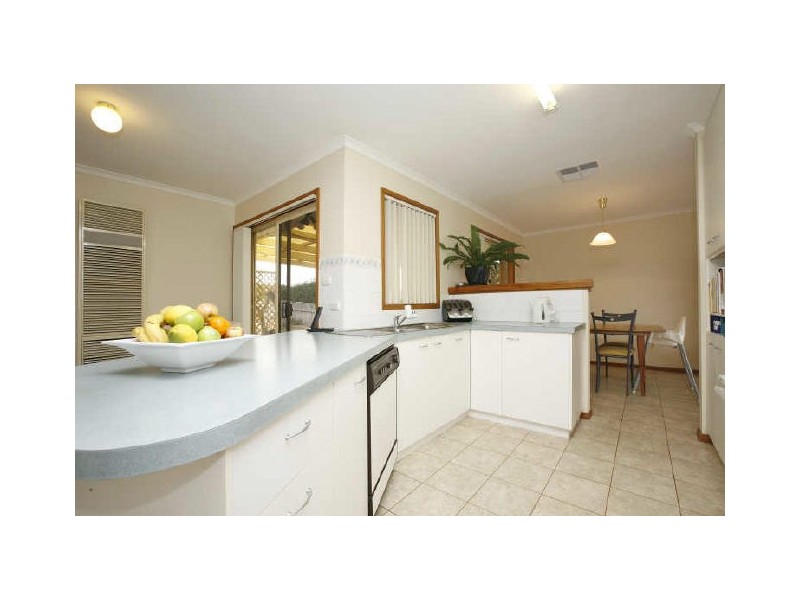 73 Harry Hopman Circuit, Gordon ACT 2906