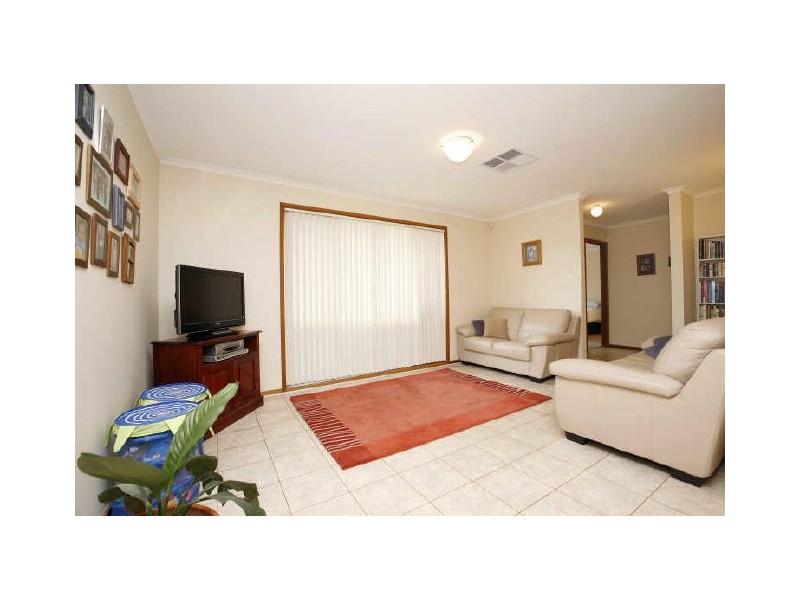 73 Harry Hopman Circuit, Gordon ACT 2906