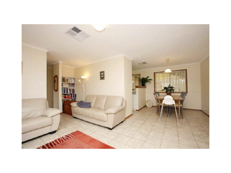 73 Harry Hopman Circuit, Gordon ACT 2906