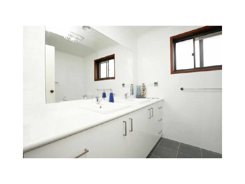 22 Chataway Crescent, Fadden ACT 2904