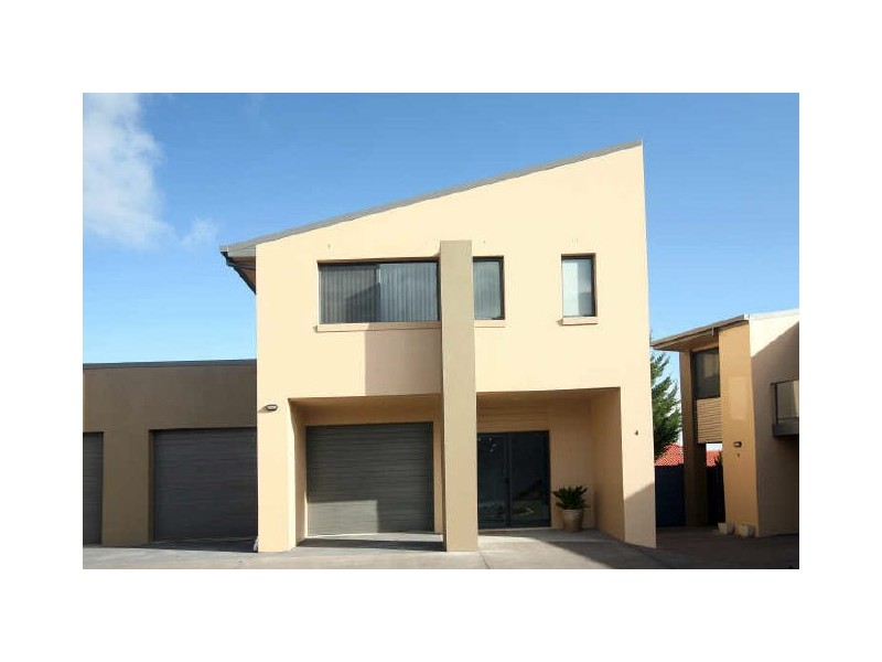 4/23 Allumba Street, Queanbeyan NSW 2620