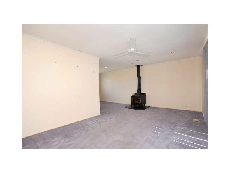 101 Livingston Avenue, Kambah ACT 2902