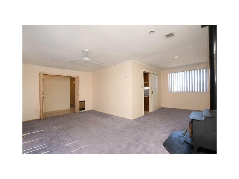 101 Livingston Avenue, Kambah ACT 2902