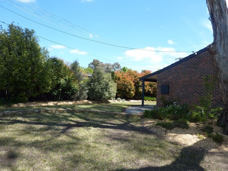 18 Curnow Place, Chisholm ACT 2905