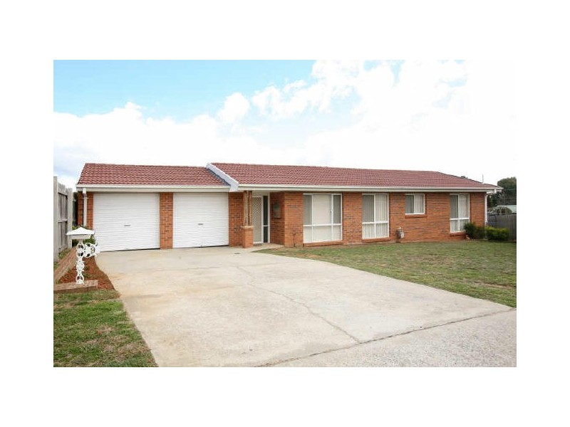 9 Namai Place, Queanbeyan NSW 2620