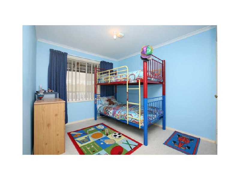 9 Namai Place, Queanbeyan NSW 2620