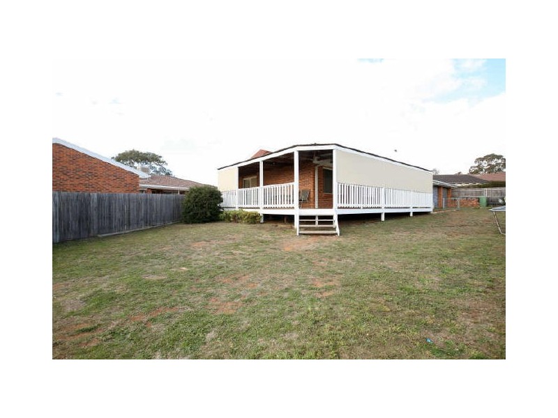 9 Namai Place, Queanbeyan NSW 2620