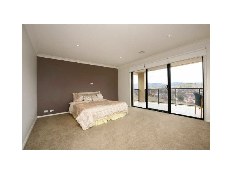 26 Orange Thorn Crescent, Banks ACT 2906