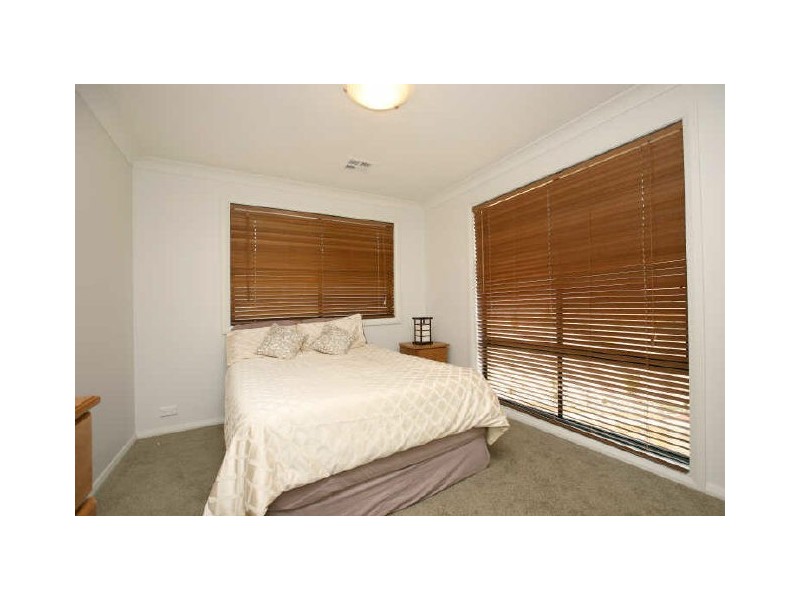 26 Orange Thorn Crescent, Banks ACT 2906