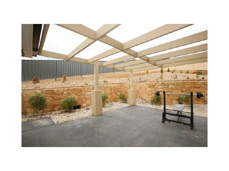 26 Orange Thorn Crescent, Banks ACT 2906