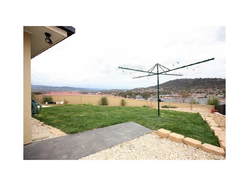 26 Orange Thorn Crescent, Banks ACT 2906