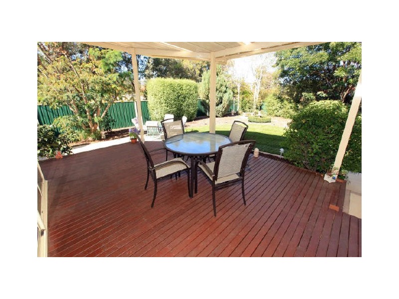 14 Donohoe Place, Gordon ACT 2906