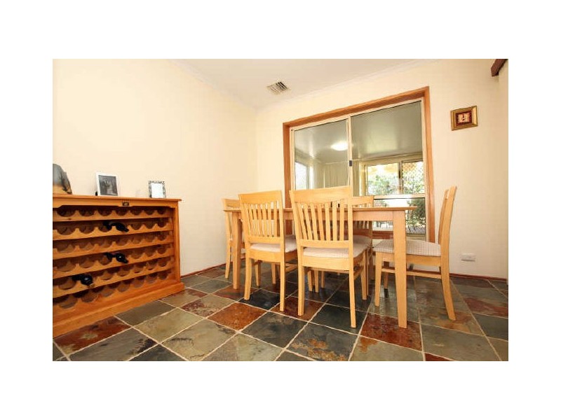 14 Donohoe Place, Gordon ACT 2906