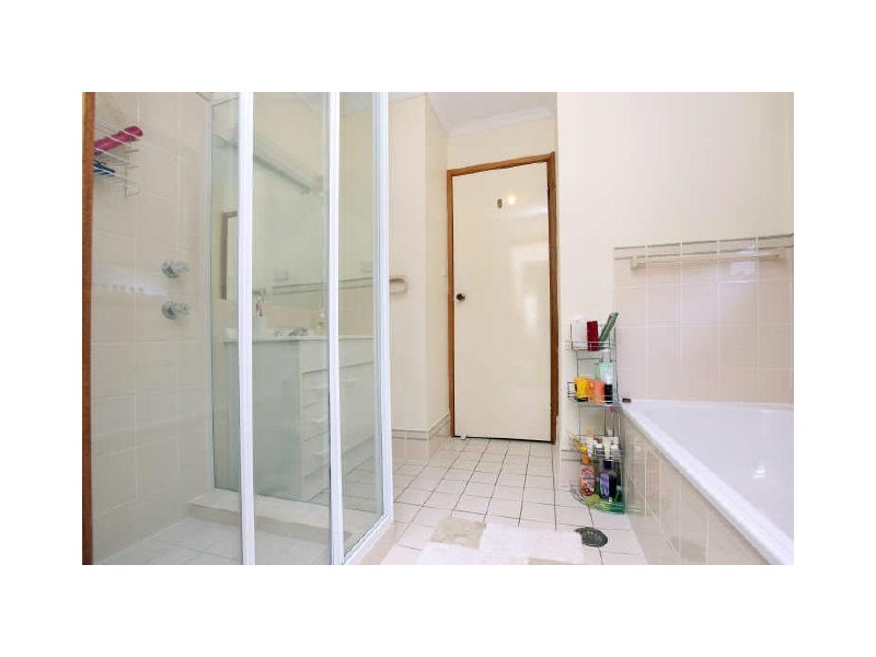 14 Donohoe Place, Gordon ACT 2906