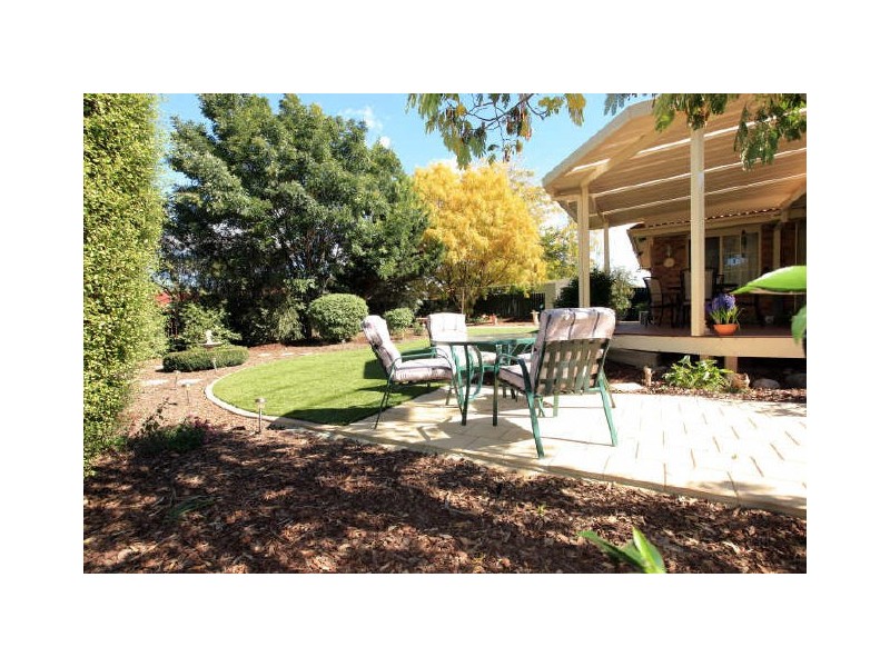 14 Donohoe Place, Gordon ACT 2906