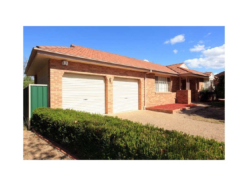 14 Donohoe Place, Gordon ACT 2906