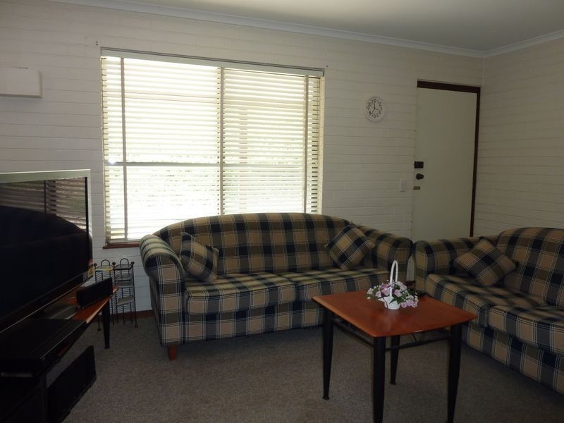 2/4 Macquoid Place, Kambah ACT 2902