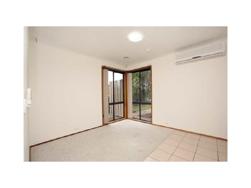 13 Hammill Close, Calwell ACT 2905