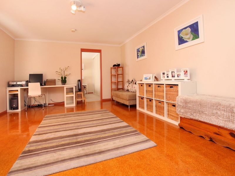 10 Body Place, Macarthur ACT 2904