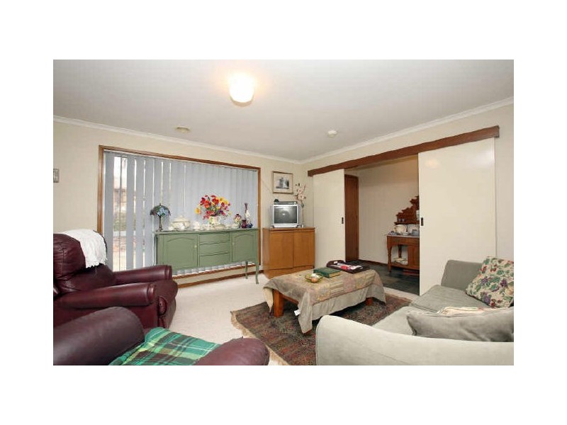 30 Benson Crescent, Calwell ACT 2905