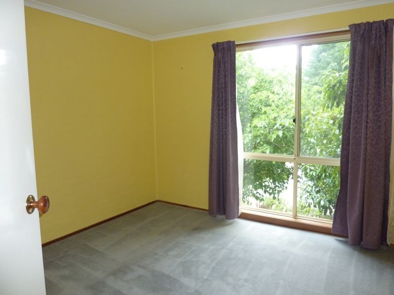 10A Hickenbotham Street, Gordon ACT 2906