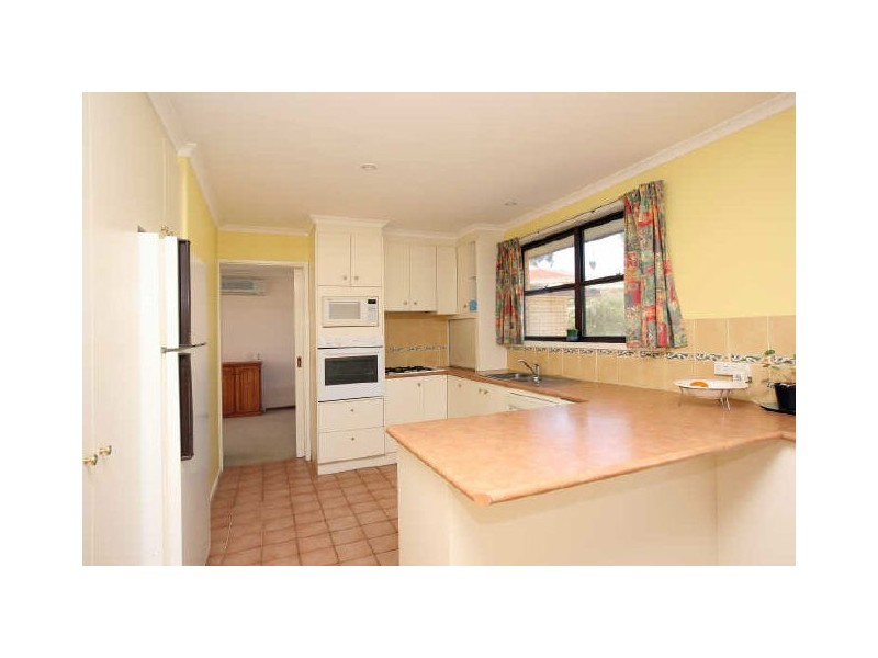 2 Gibb Place, Wanniassa ACT 2903