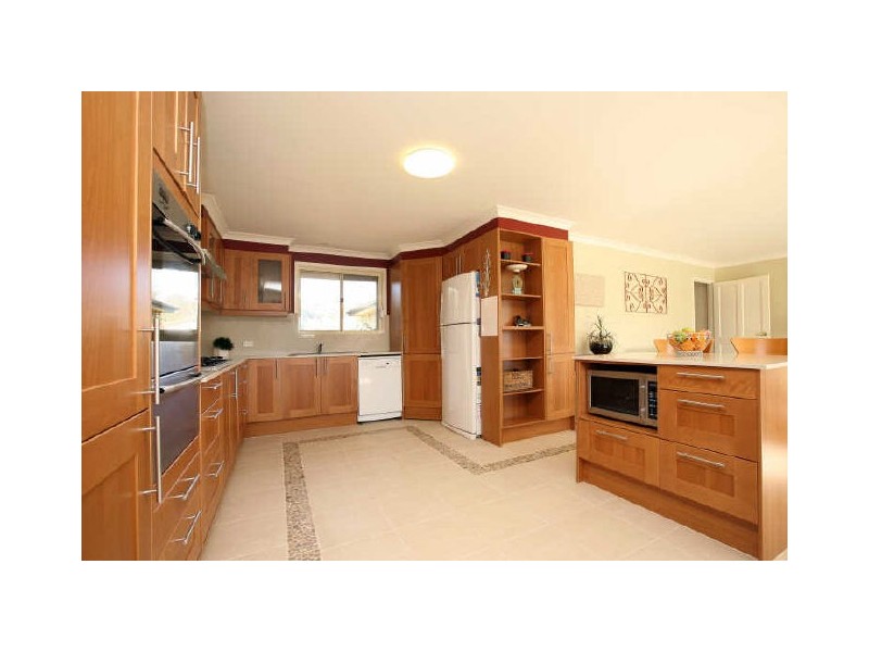 4 Rudder Place, Kambah ACT 2902