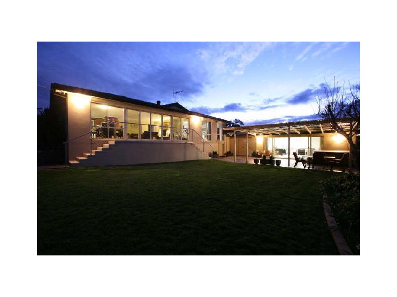 4 Rudder Place, Kambah ACT 2902