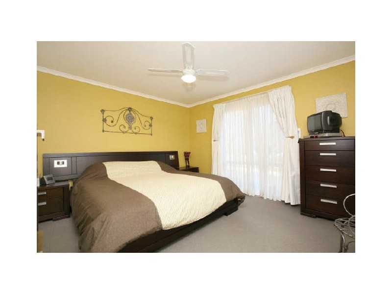 4 Rudder Place, Kambah ACT 2902