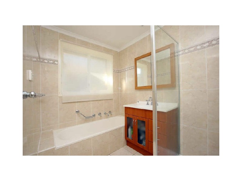 4 Rudder Place, Kambah ACT 2902