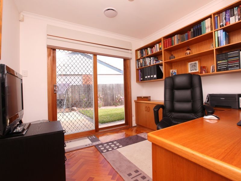 20 Ogden Close, Fadden ACT 2904