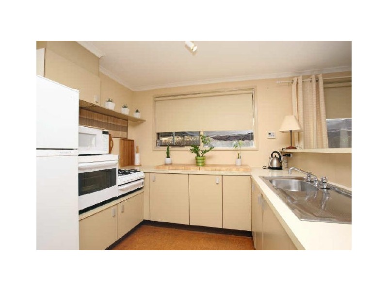 10 Demaine Crescent, Fadden ACT 2904