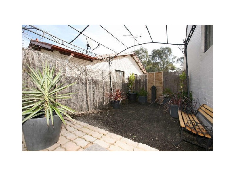 10 Demaine Crescent, Fadden ACT 2904