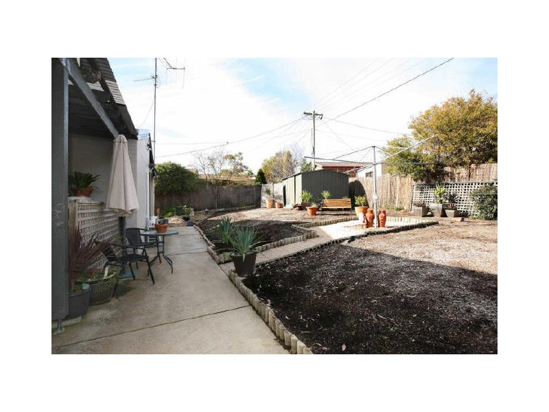 10 Demaine Crescent, Fadden ACT 2904