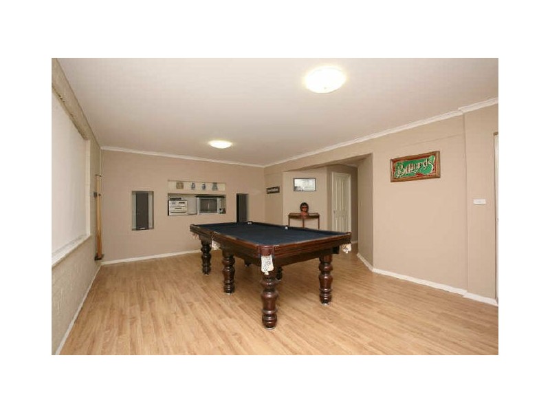 18 Nimmitabel Street, Queanbeyan NSW 2620