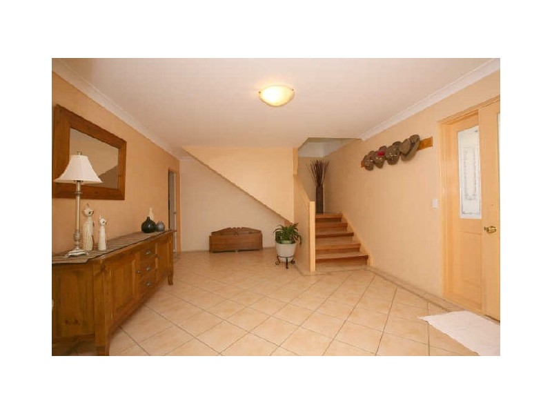 18 Nimmitabel Street, Queanbeyan NSW 2620