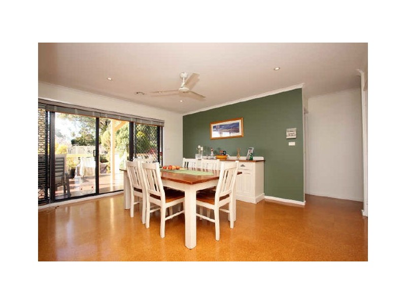 18 Nimmitabel Street, Queanbeyan NSW 2620