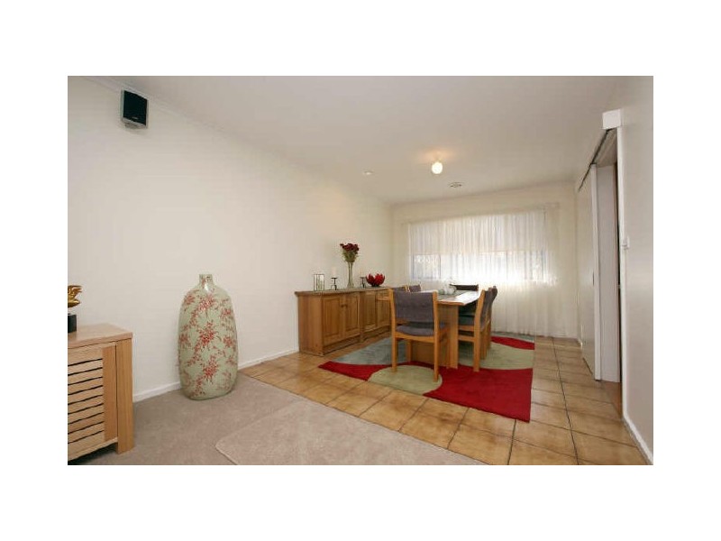 18 Nimmitabel Street, Queanbeyan NSW 2620