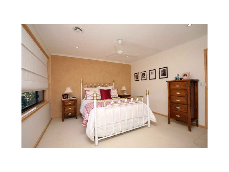 18 Nimmitabel Street, Queanbeyan NSW 2620