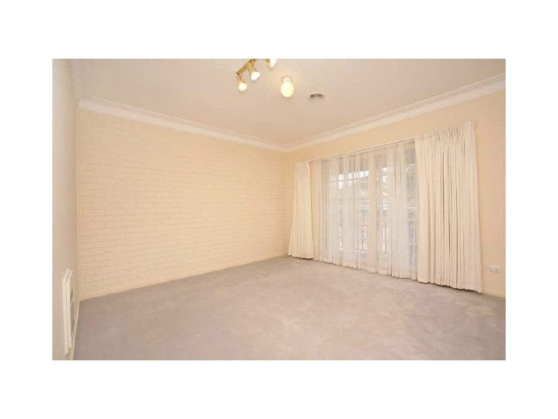 29 Lempriere Crescent, Kambah ACT 2902