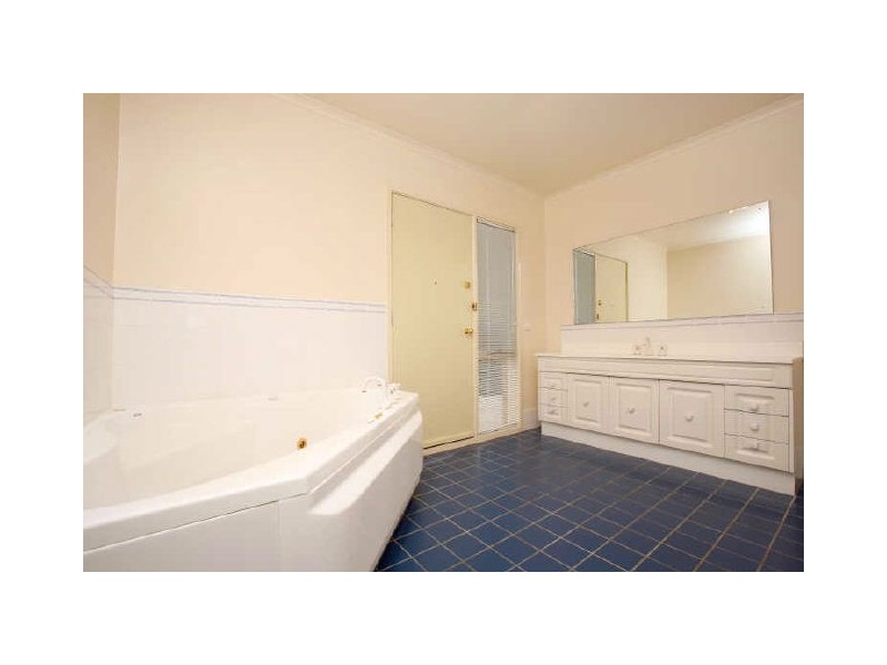 29 Lempriere Crescent, Kambah ACT 2902